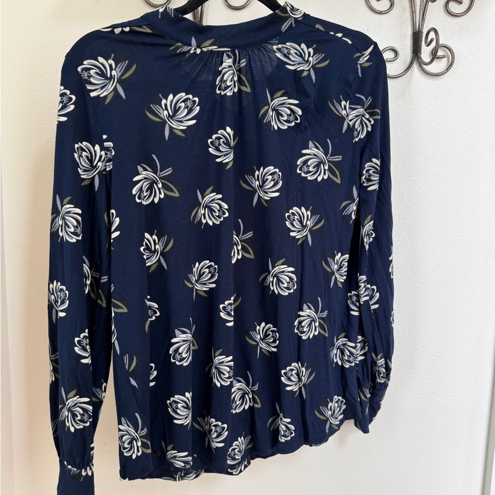 LOFT Blue and White Long Sleeve Blouse with Peter Pan Collar